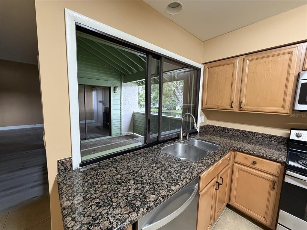 4158 Pinelake Lane - Photo 3