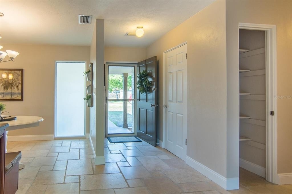 542 59th Way S - Photo 1