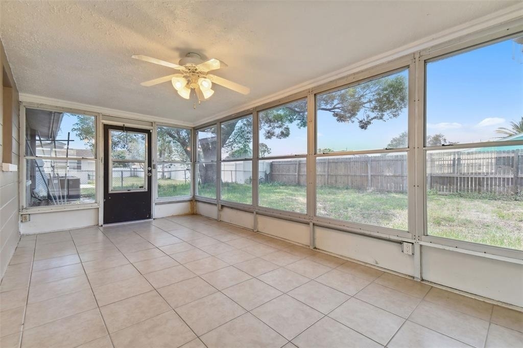 7437 Carmel Avenue - Photo 10