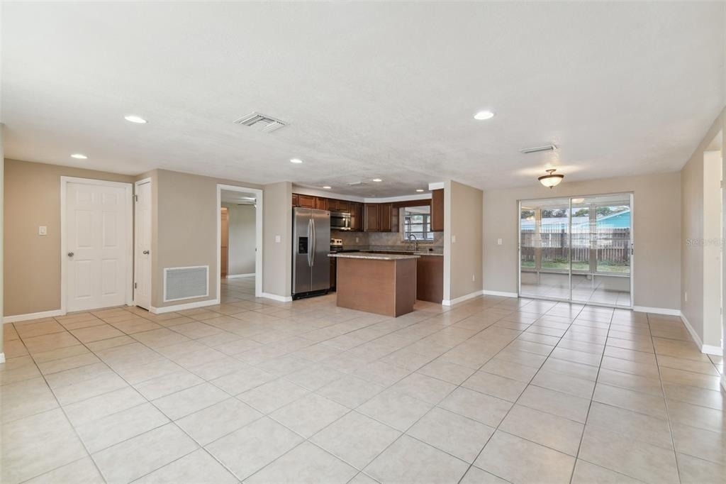 7437 Carmel Avenue - Photo 2