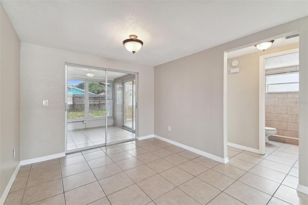 7437 Carmel Avenue - Photo 11