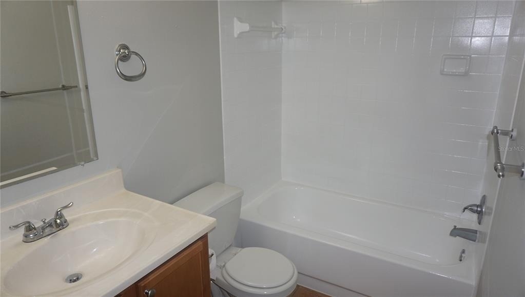 220 Lake Parsons Green - Photo 9