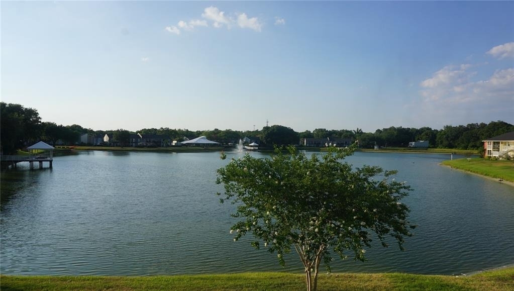 220 Lake Parsons Green - Photo 10