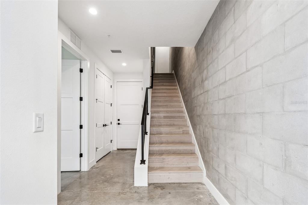 2724 5th Avenue S - Photo 2