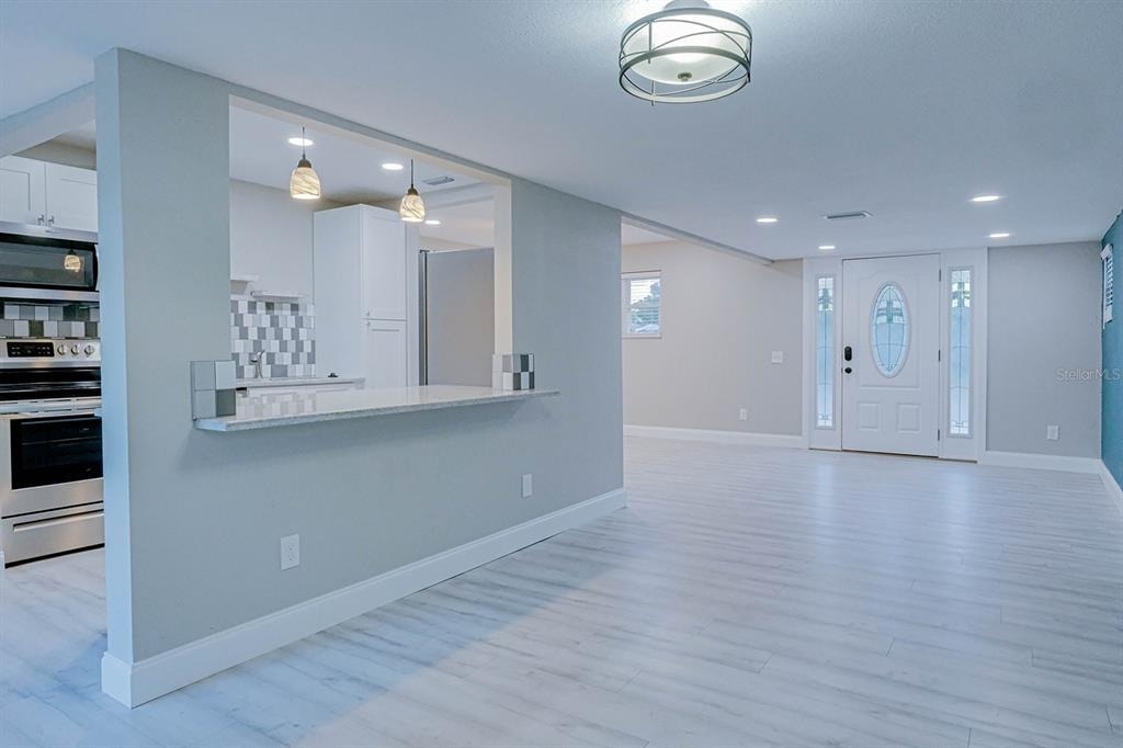 5135 Newton Avenue S - Photo 6