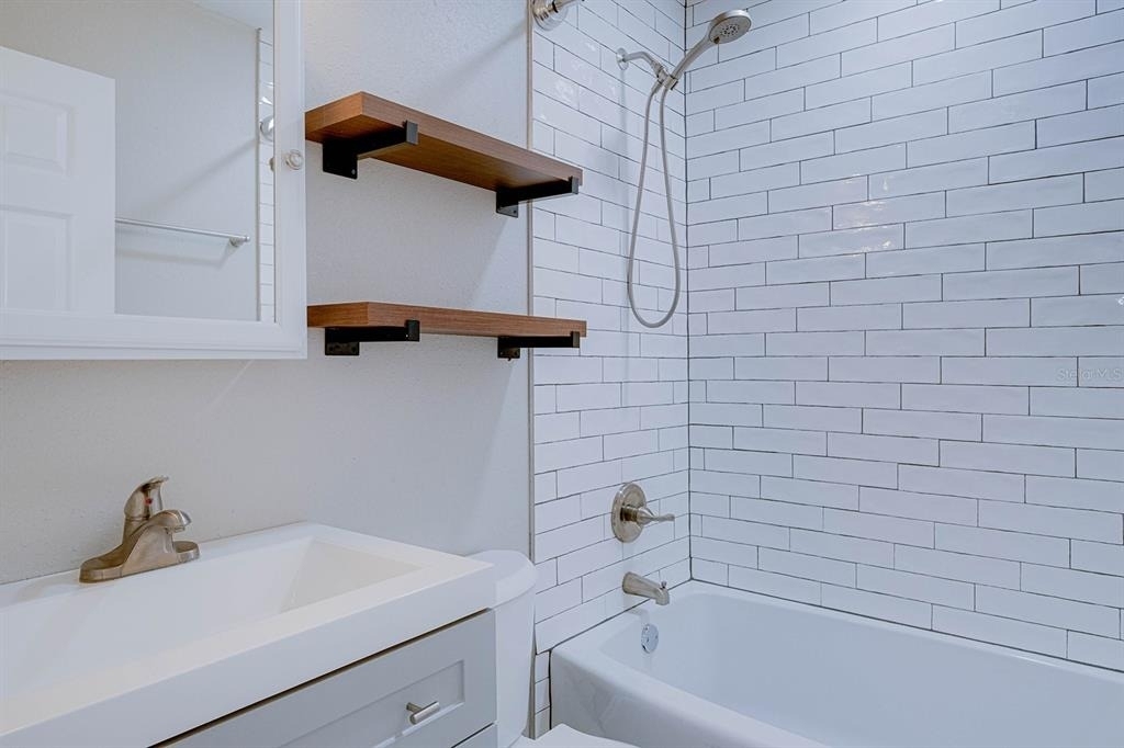 5135 Newton Avenue S - Photo 13