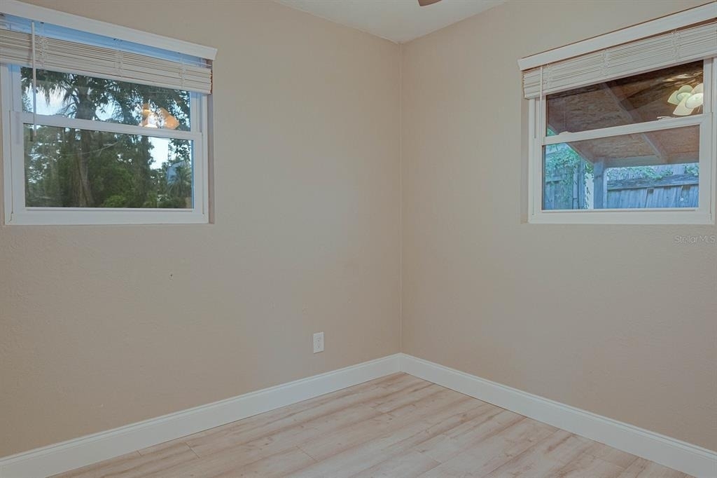 5135 Newton Avenue S - Photo 15