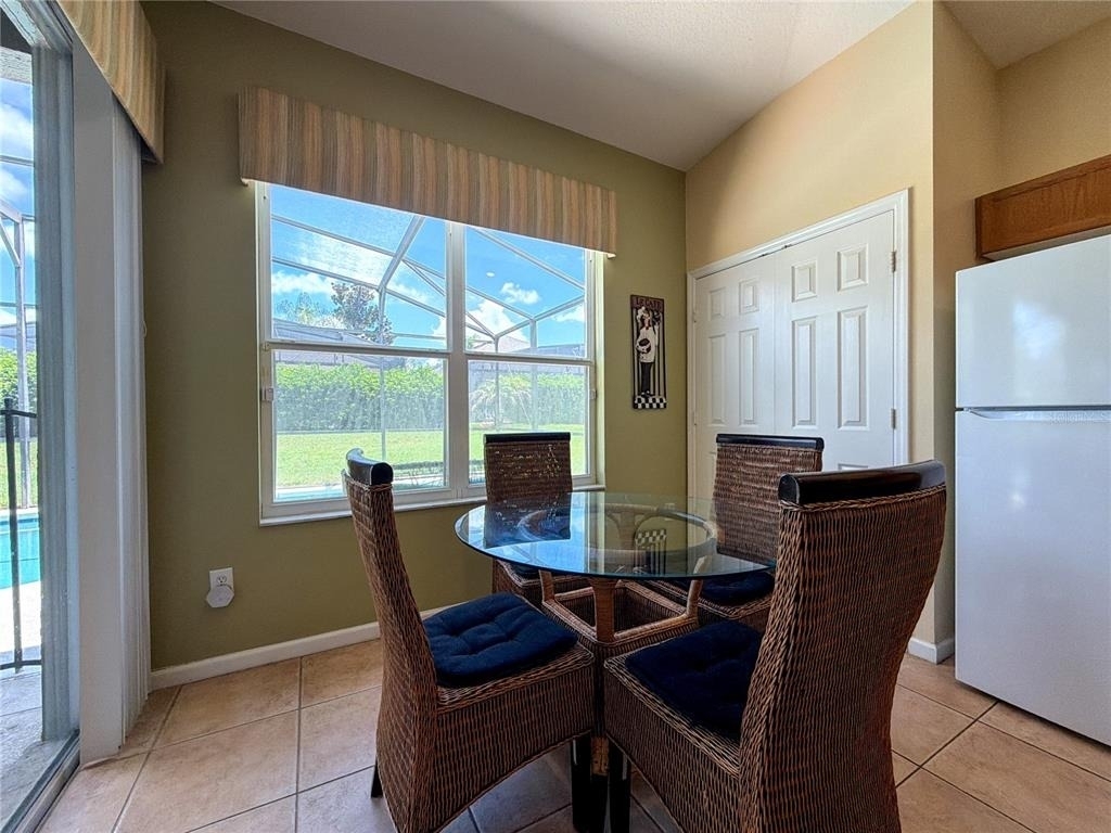 8127 Fan Palm Way - Photo 10