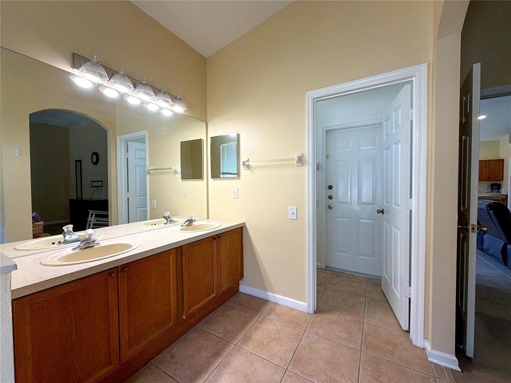 8127 Fan Palm Way - Photo 32