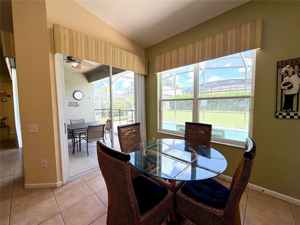 8127 Fan Palm Way - Photo 9