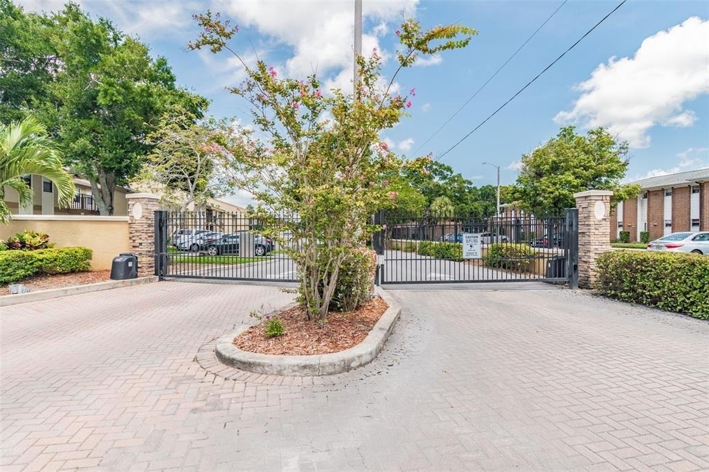10100 Sailwinds Boulevard N - Photo 39