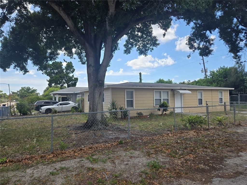 843 41st Street S - Photo 0