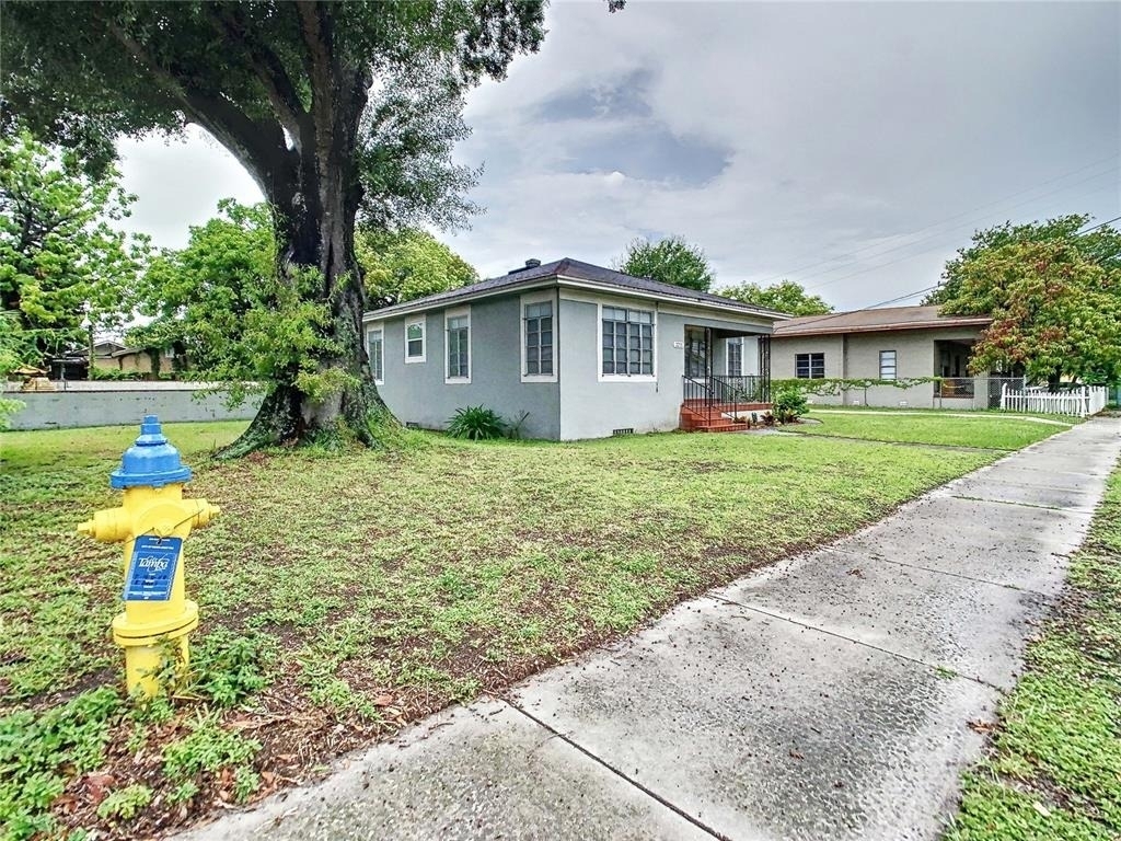 2211 Durham Street - Photo 1