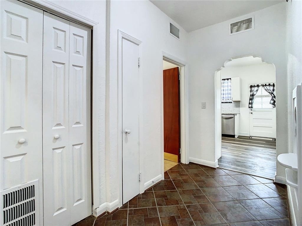 2211 Durham Street - Photo 3