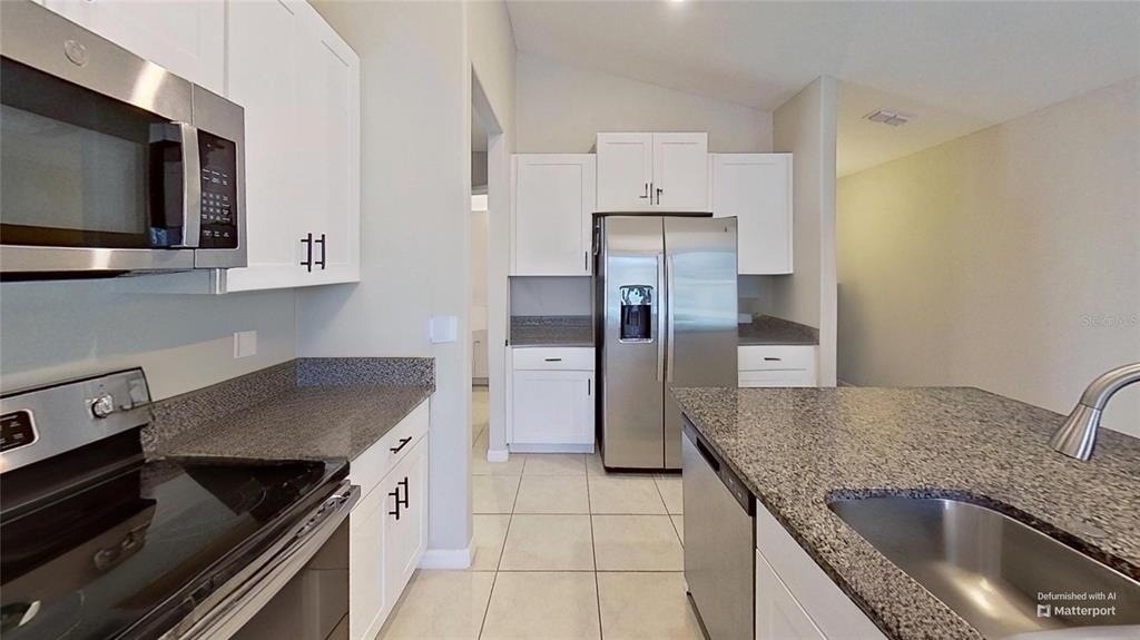 16761 Delia Street - Photo 4