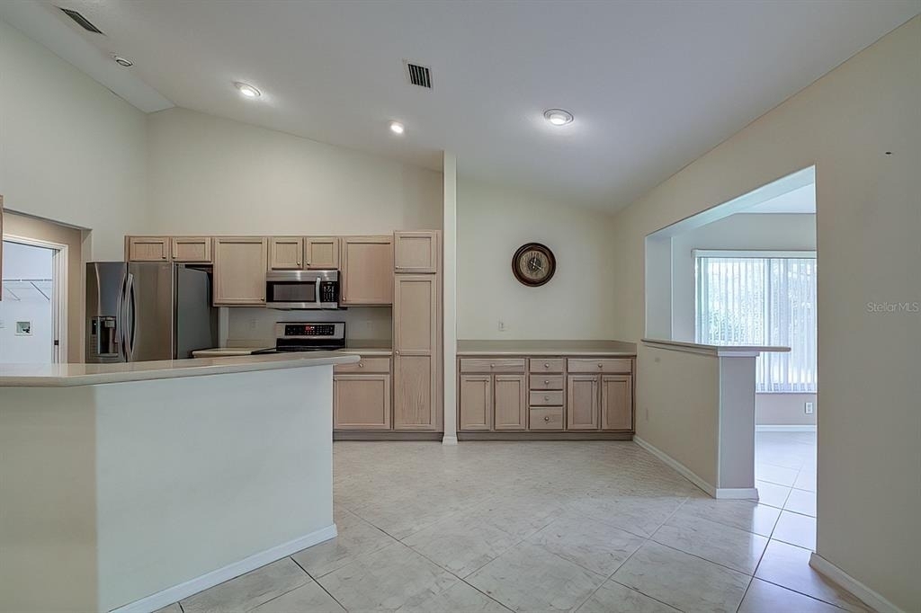 12 Anton Court - Photo 14