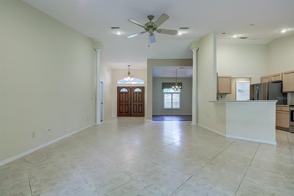 12 Anton Court - Photo 4