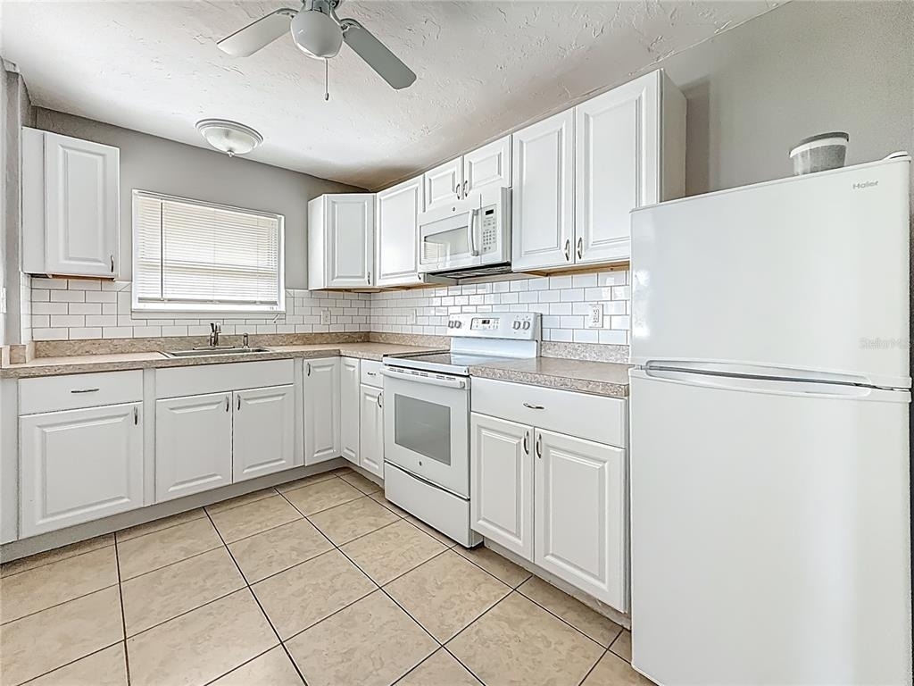 107 154th Avenue - Photo 6