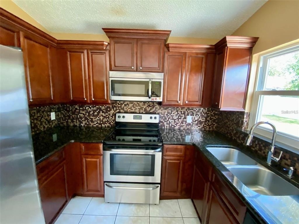 880 Nelson Drive - Photo 6