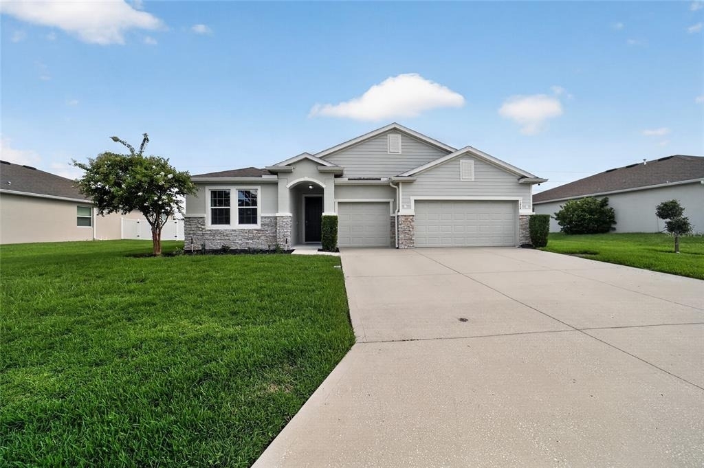 4572 Sw 65th Place - Photo 1