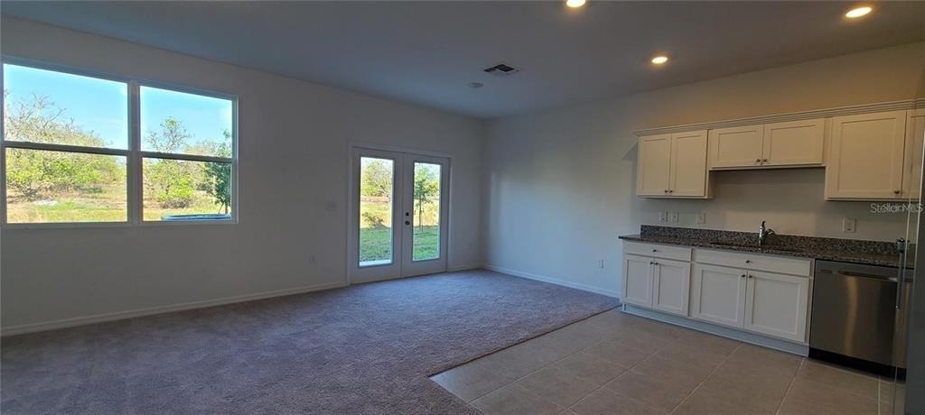 393 Madison Drive - Photo 8