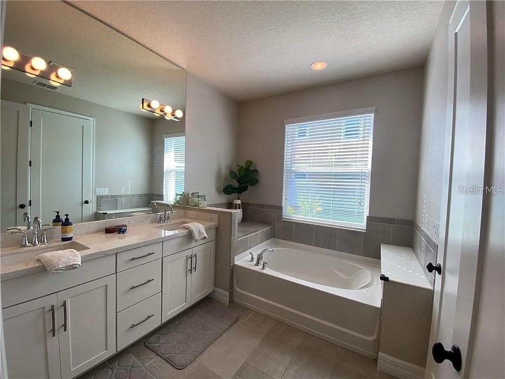 7902 Corkfield Avenue - Photo 5