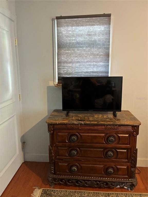 407 N Shine Avenue - Photo 5