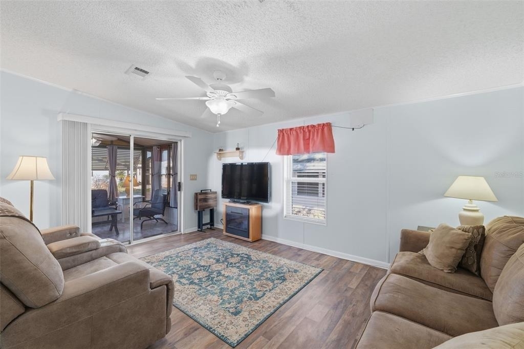 326 Nesbitt Park Avenue - Photo 3