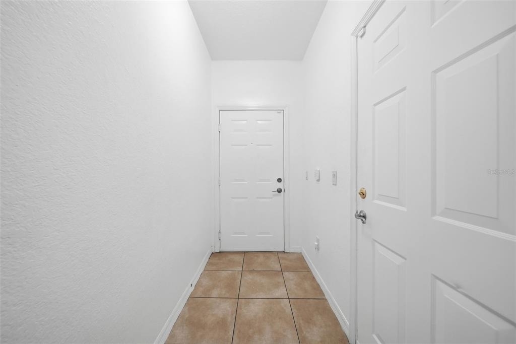 2532 Grand Central Parkway - Photo 6