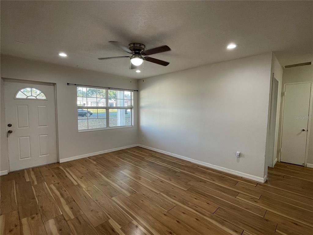 1208 Carlton Avenue - Photo 5