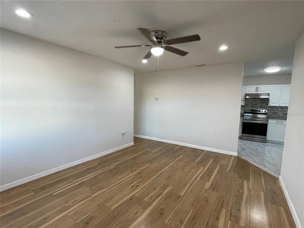 1208 Carlton Avenue - Photo 4