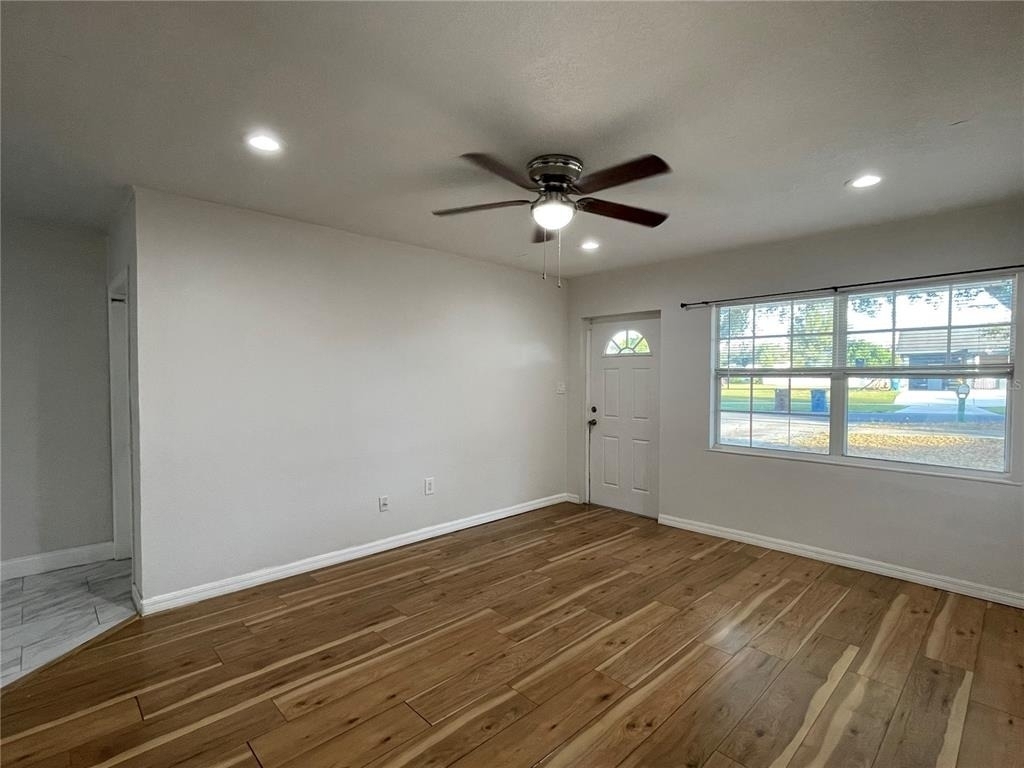1208 Carlton Avenue - Photo 6