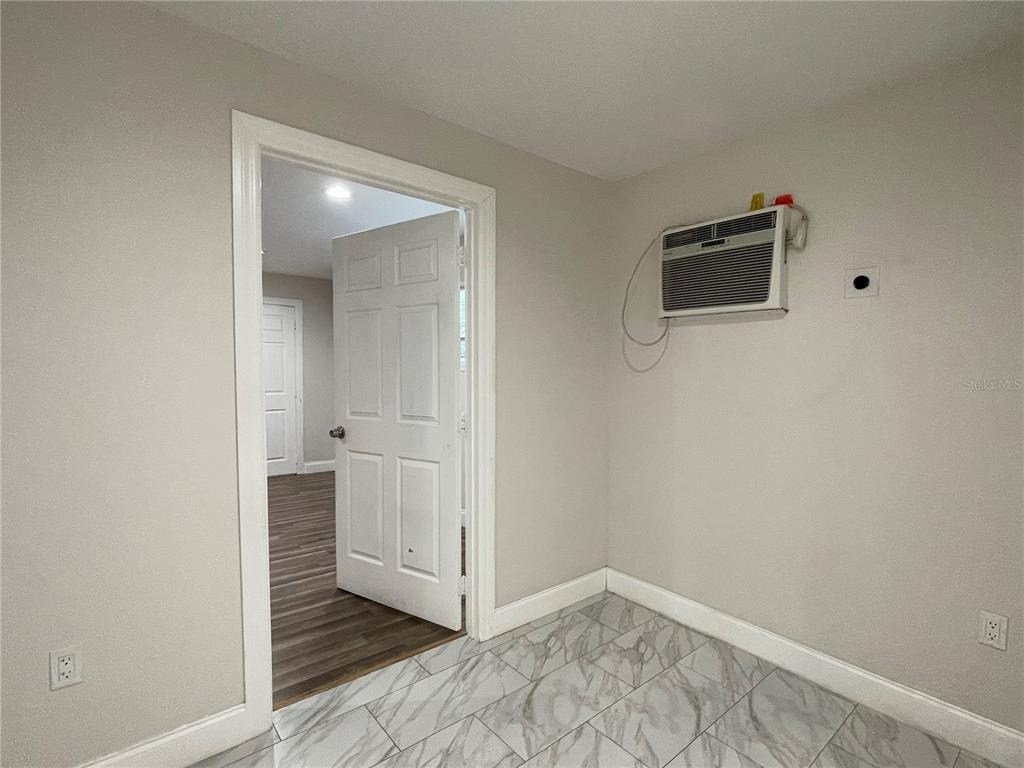 1208 Carlton Avenue - Photo 16