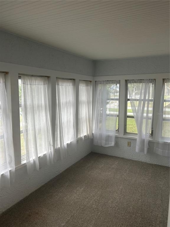 551 E 9th Avenue - Photo 2