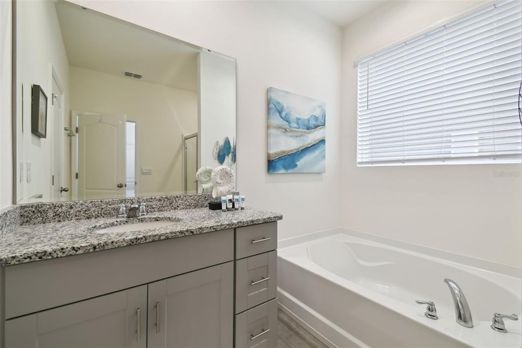 7704 Oakmoss Loop - Photo 61