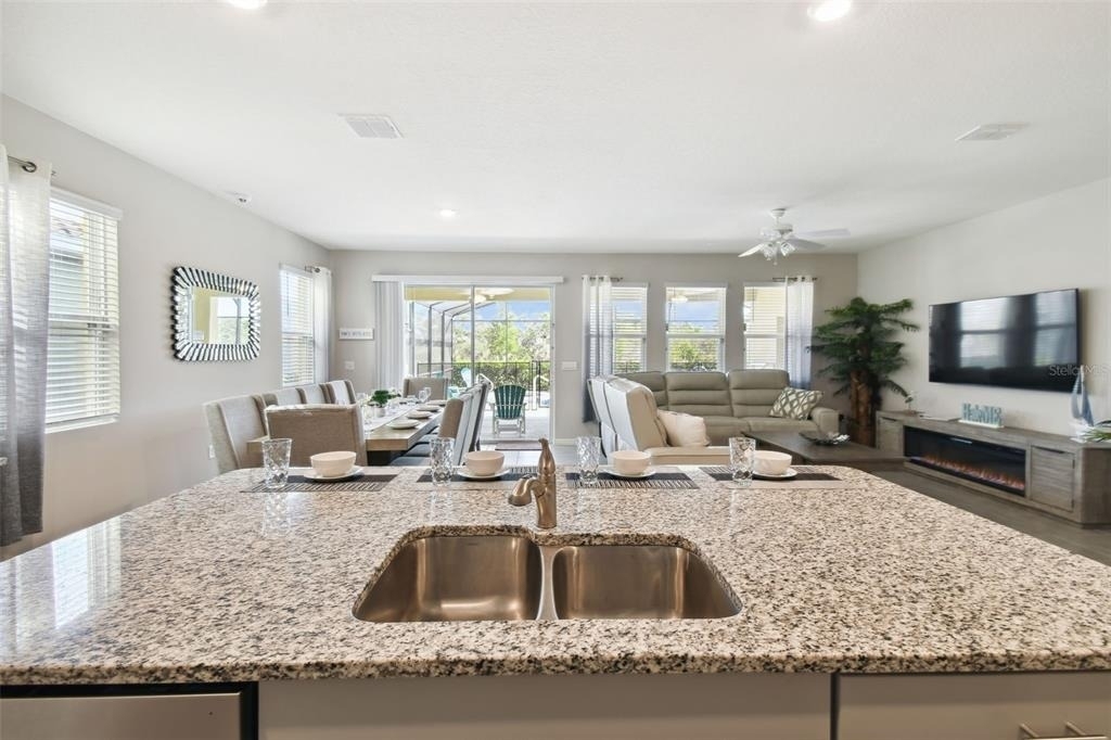 7704 Oakmoss Loop - Photo 50