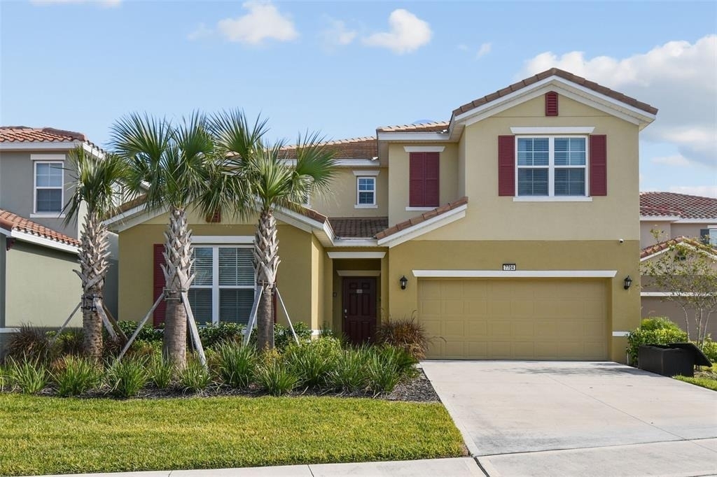 7704 Oakmoss Loop - Photo 0