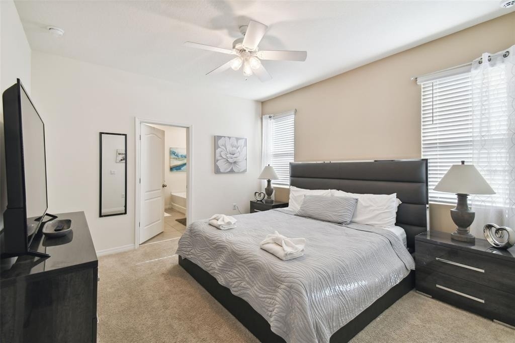 7704 Oakmoss Loop - Photo 57