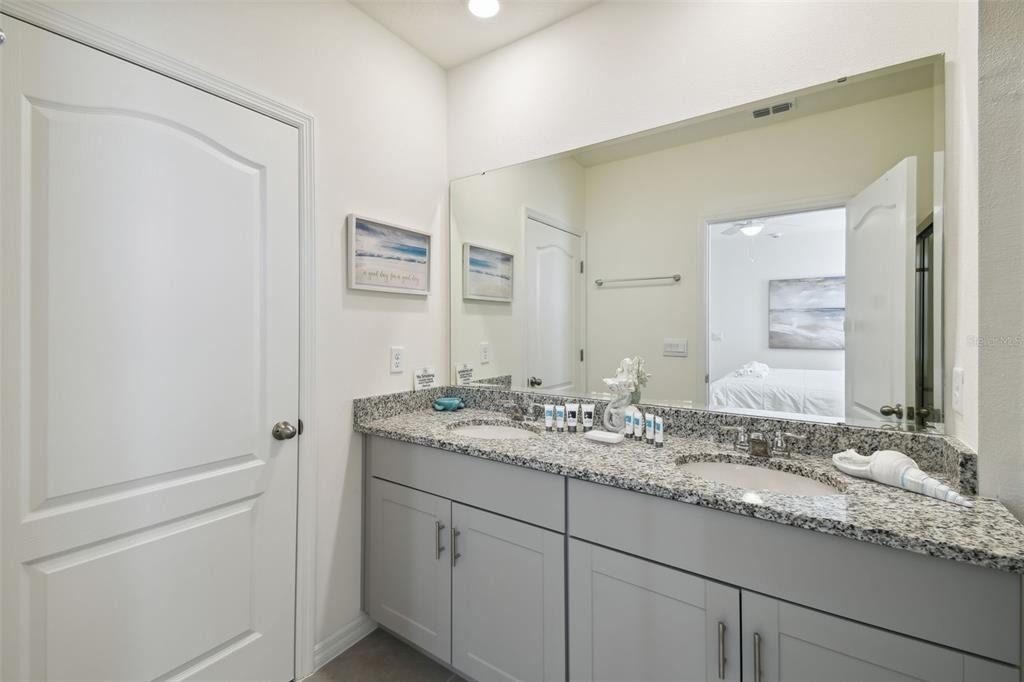 7704 Oakmoss Loop - Photo 18