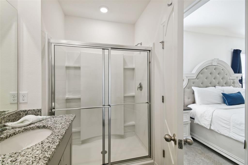 7704 Oakmoss Loop - Photo 19
