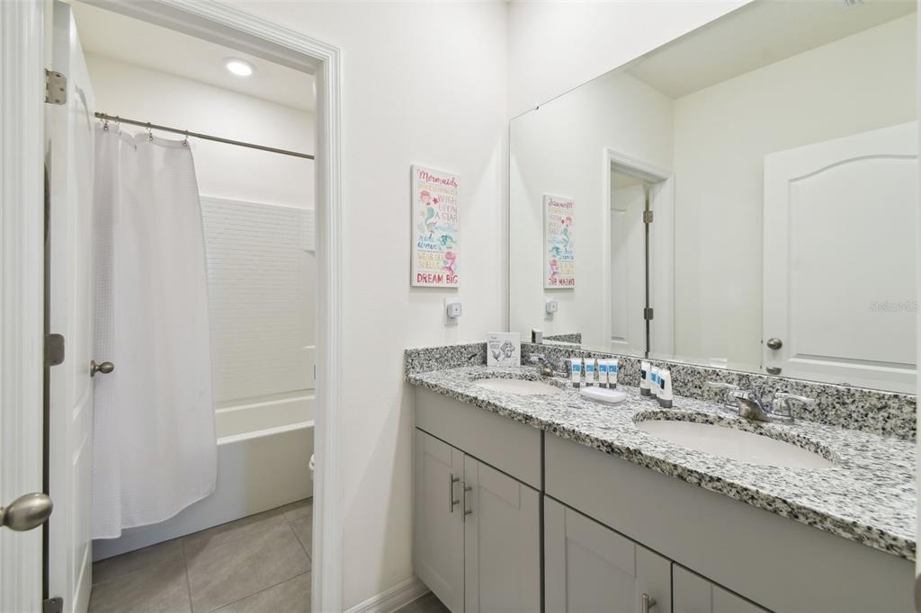 7704 Oakmoss Loop - Photo 23
