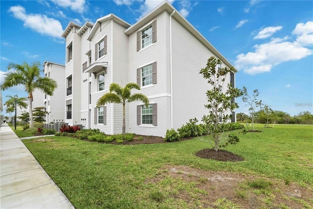 12240 Wellen Golf Street - Photo 0