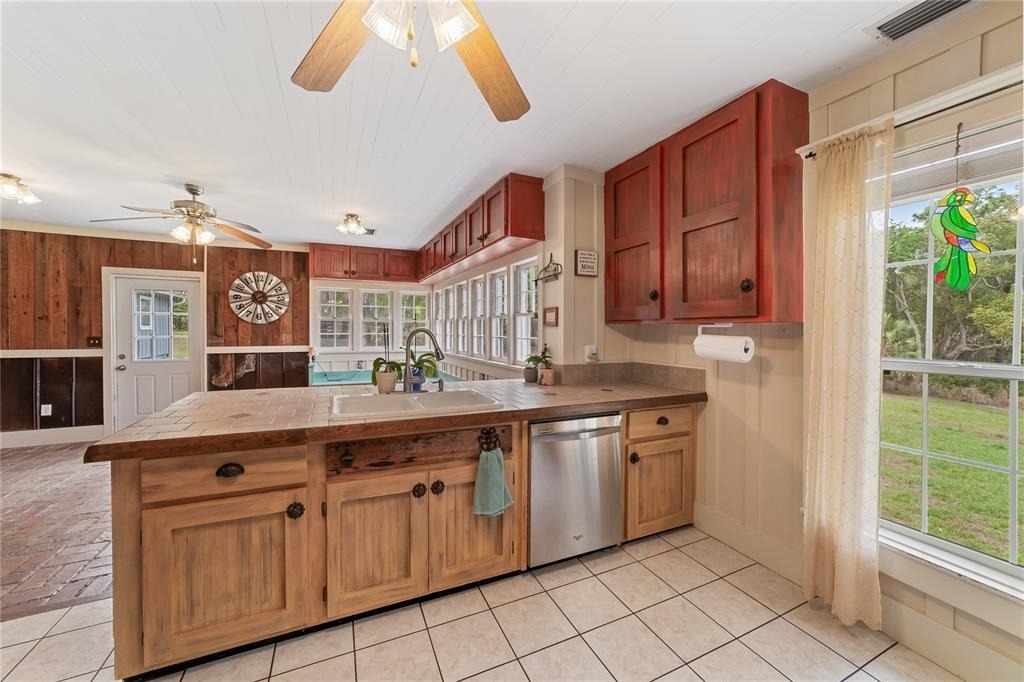 1905 Myrtle Lake Avenue - Photo 7