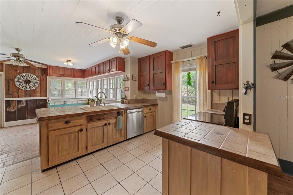 1905 Myrtle Lake Avenue - Photo 6