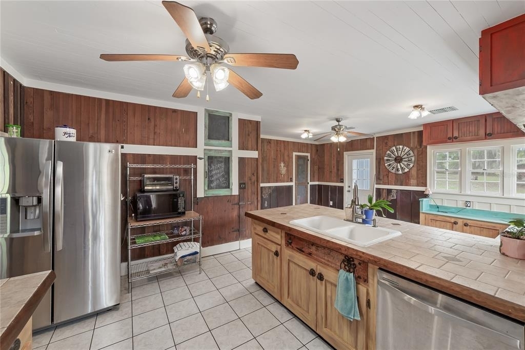 1905 Myrtle Lake Avenue - Photo 5