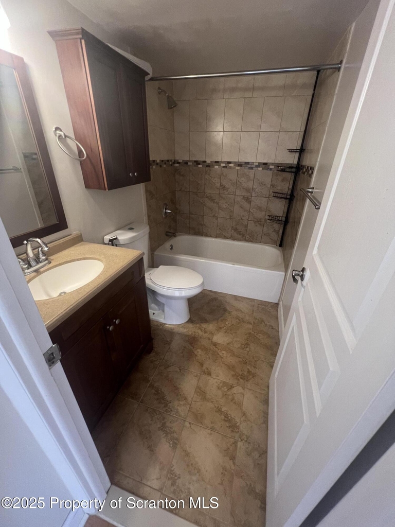 220 Linden Street - Photo 8