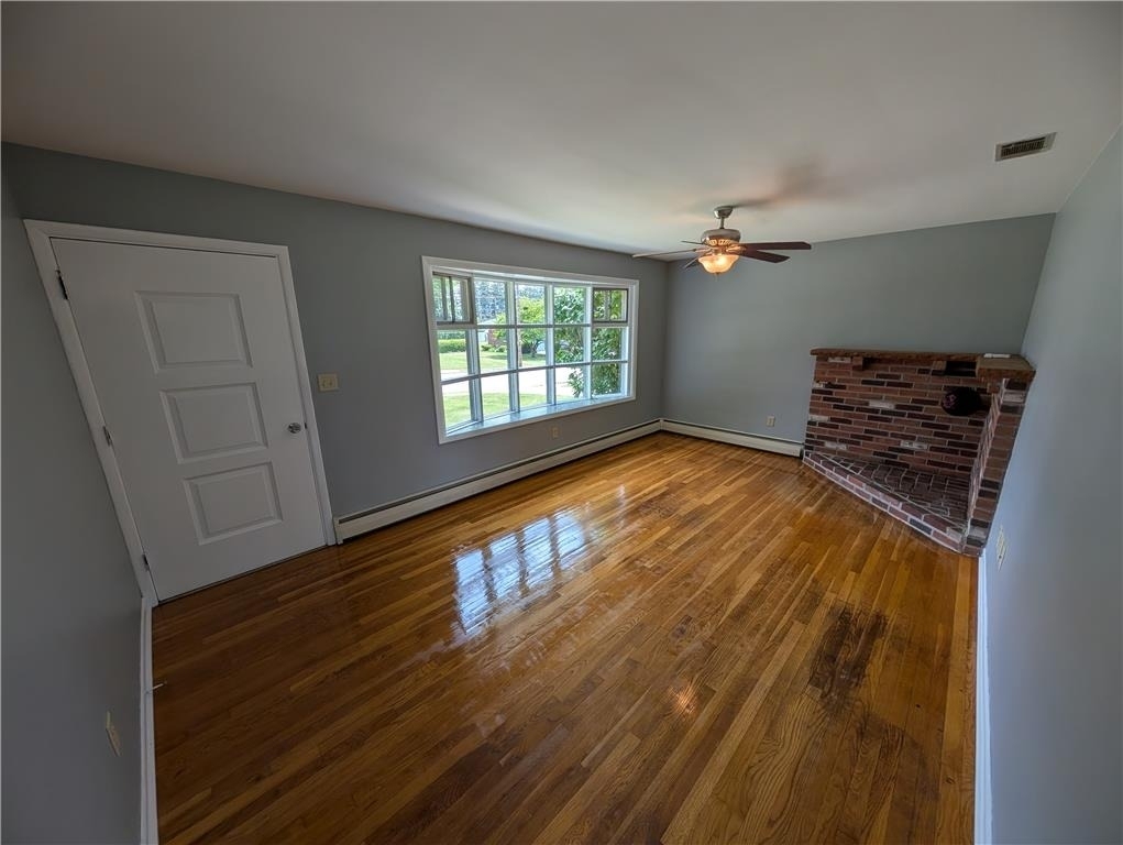 230 Diamond Street - Photo 3