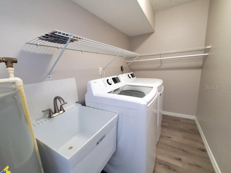 7855 W Price Boulevard - Photo 17