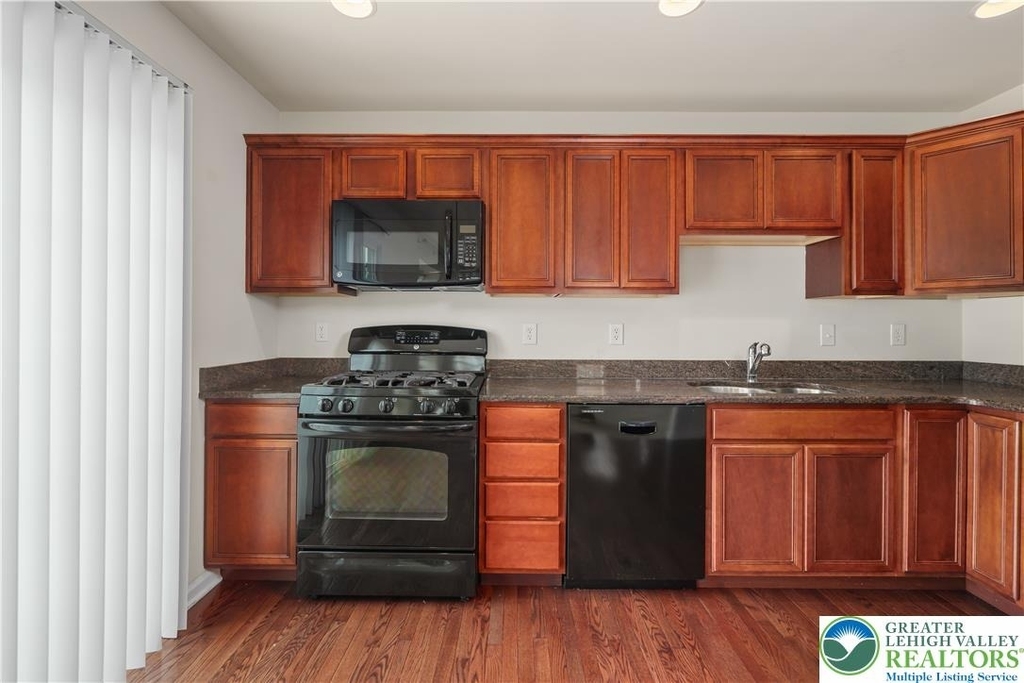 4165 Bunker Hill Drive - Photo 10