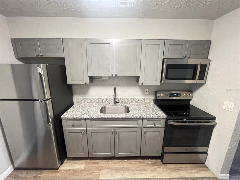 2519 9th Avenue W - Photo 4